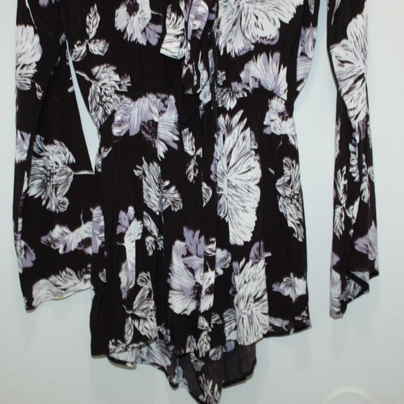 Audrey 3 +1 Floral Romper Size Medium - Picture 3 of 10